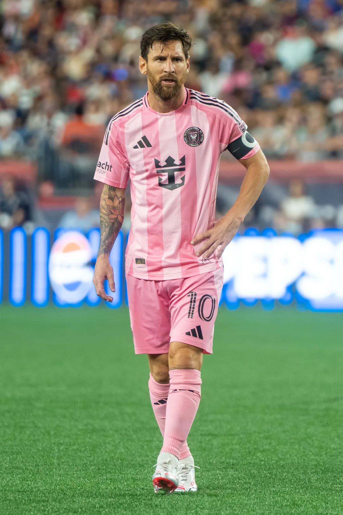 Lionel Messi in Inter Miami kit during a 2025 MLS match